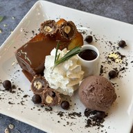 จานอร่อย by โกดังนมสด บางขุนเทียน