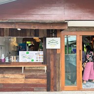 🌟บ้านอินหวาน🍨ไอศกรีมกะทิสด(อยุธยา) ไอศกรีมกะทิ ไอศกรีมมะพร้าว น้ำมะพร้าวปั่น วาฟเฟิลไอศกรีม น้ำมะพ อยุธยา