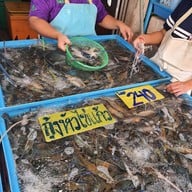 ตลาดอาหารทะเลแสมสาร