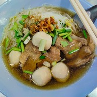 เมนูของร้าน ลูกชิ้นเนื้อวัว แชมป์