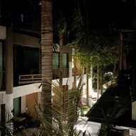 บ้านลานสวน