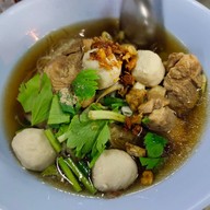 เมนูของร้าน ลูกชิ้นเนื้อวัว แชมป์