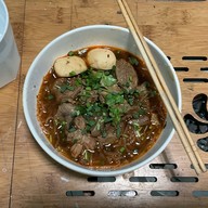 เมนูของร้าน ร้านก๋วยเตี๋ยวไก่แซ่บ  &  หมูตุ๋น  พหลโยธิน53 พหลโยธิน 53