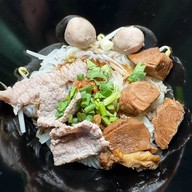 Best Beef Noodle สุขุมวิท71 (ปรีดีย์31)