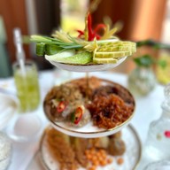 khao ถนนวิทยุ