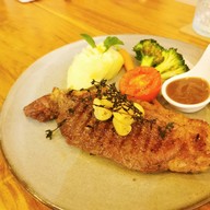 เมนูของร้าน London's Steakhouse Bar & Bistro