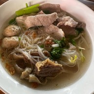 Best Beef Noodle สุขุมวิท71 (ปรีดีย์31)