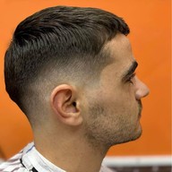 ร้านตัดผมชาย Wong barber shop ย่านซอยพัฒน์พงศ์1