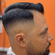 ร้านตัดผมชาย Wong barber shop ย่านซอยพัฒน์พงศ์1