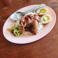 เมนูของร้าน ร้านขาหมูเชียงดาว (เจ้าเก่า)