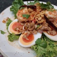 ป้อน แฟชั่นไอส์แลนด์