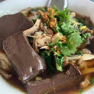 ก๋วยเตี๋ยวไก่มะระ ป.6