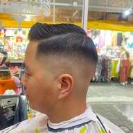 ร้านตัดผมชาย Wong barber shop ย่านซอยพัฒน์พงศ์1