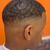 ร้านตัดผมชาย Wong barber shop ย่านซอยพัฒน์พงศ์1