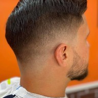 ร้านตัดผมชาย Wong barber shop ย่านซอยพัฒน์พงศ์1