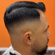 ร้านตัดผมชาย Wong barber shop ย่านซอยพัฒน์พงศ์1