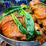 ตำนานขาหมู100ล้าน กาดวรุณ