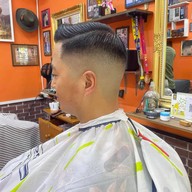 ร้านตัดผมชาย Wong barber shop ย่านซอยพัฒน์พงศ์1