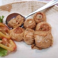 ป้อน แฟชั่นไอส์แลนด์