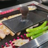 Nice Two Meat U Central Eastville