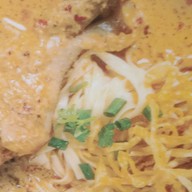 ก๋วยเตี๋ยวเรือหมู&ข้าวซอยไก่ พระยาสุเรนทร์ซอย4