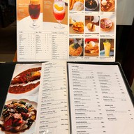 ไม้แก้ว ดำเนิน รีสอร์ต