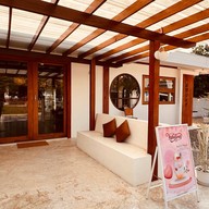 ไม้แก้ว ดำเนิน รีสอร์ต