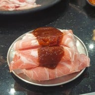 Nice Two Meat U Central Eastville