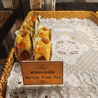 Silom Village สุขุมวิท 31