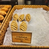 Silom Village สุขุมวิท 31