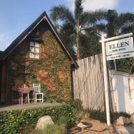 Ellen Cafe House Angsila