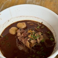 เมนูของร้าน ก๋วยเตี๋ยวเรือบางกร่าง ปาล์มไอส์แลนด์