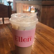 Ellen Cafe House Angsila