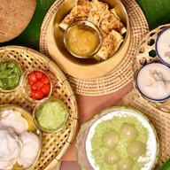 มารีย์ บัวลอยไส้ทะลัก แยกไฟแดงอุดม