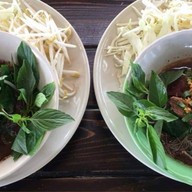 แซ่บอีสาน อาหารตามสั่ง สาขาวัดเมืองกาย