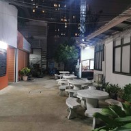 Biriya Swimmingpool-สระว่ายน้ำพิริยะ