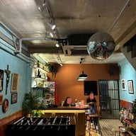 CHUNN ฉัน Ekamai