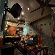 CHUNN ฉัน Ekamai