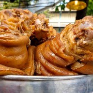 ข้าวขาหมูเฮียซ้าย ข้าวขาหมูเฮียซ้าย