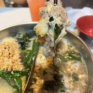 สุกี้ตี๋น้อย รัตนาธิเบศร์