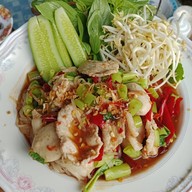 เสี่ยหมี หมูพวง ตลาดศุภฤกษ์ (ตลาดหลังคา)