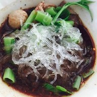 ก๋วยเตี๋ยวเรือใหญ่ เฮีย ช.