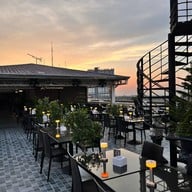 รินริมน้ำ