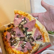 Soho Pizza อ่อนนุช