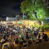 BLACKBEACH อาหารตามสั่ง แซลม่อนสด ของทานเล่น ตลาดเฟิร์สวันตลาดพลู