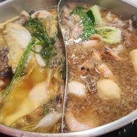เมนูของร้าน สุกี้ตี๋น้อย ตลาดสดธนบุรี