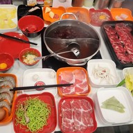เมนูของร้าน สุกี้ตี๋น้อย ตลาดสดธนบุรี