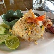 กระชังขนาบน้ำวิวซีฟู้ด