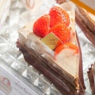 Chateraise สีลมคอมเพล็กซ์