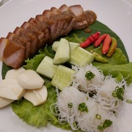 VT แหนมเนือง Promenade